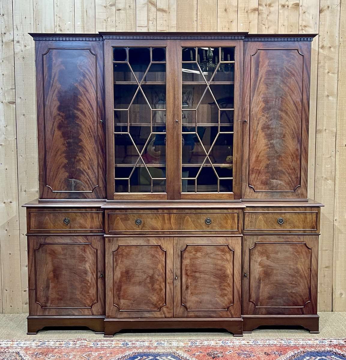 English Bookcase From The 1970s In Mahogany photo furniture