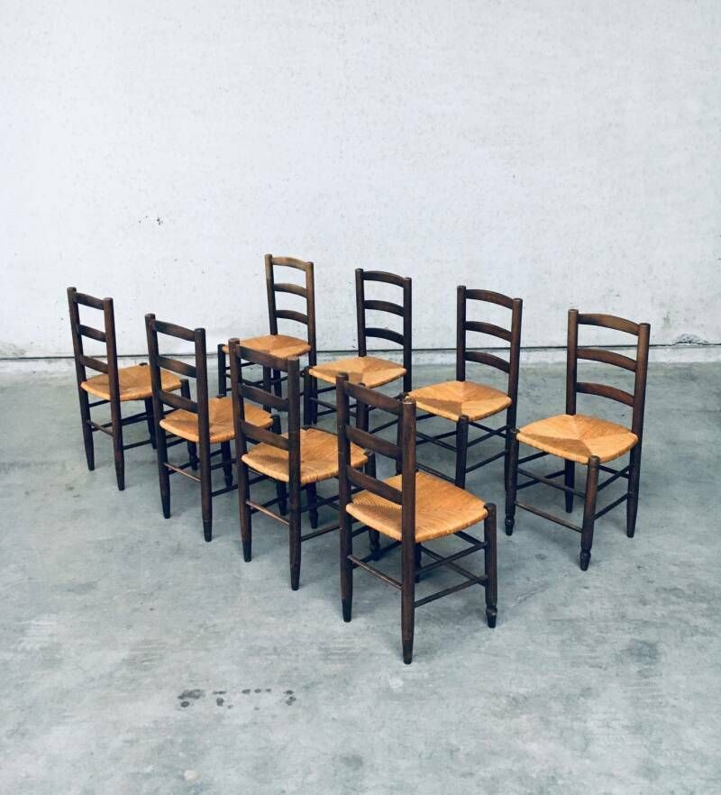 photo furniture Franse Provincial Design Stoelen Met Biezen Zitting, Jaren 1940