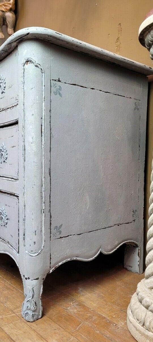 Patinated Chest Of Drawers With 4 Drawers   18th Century photo buy