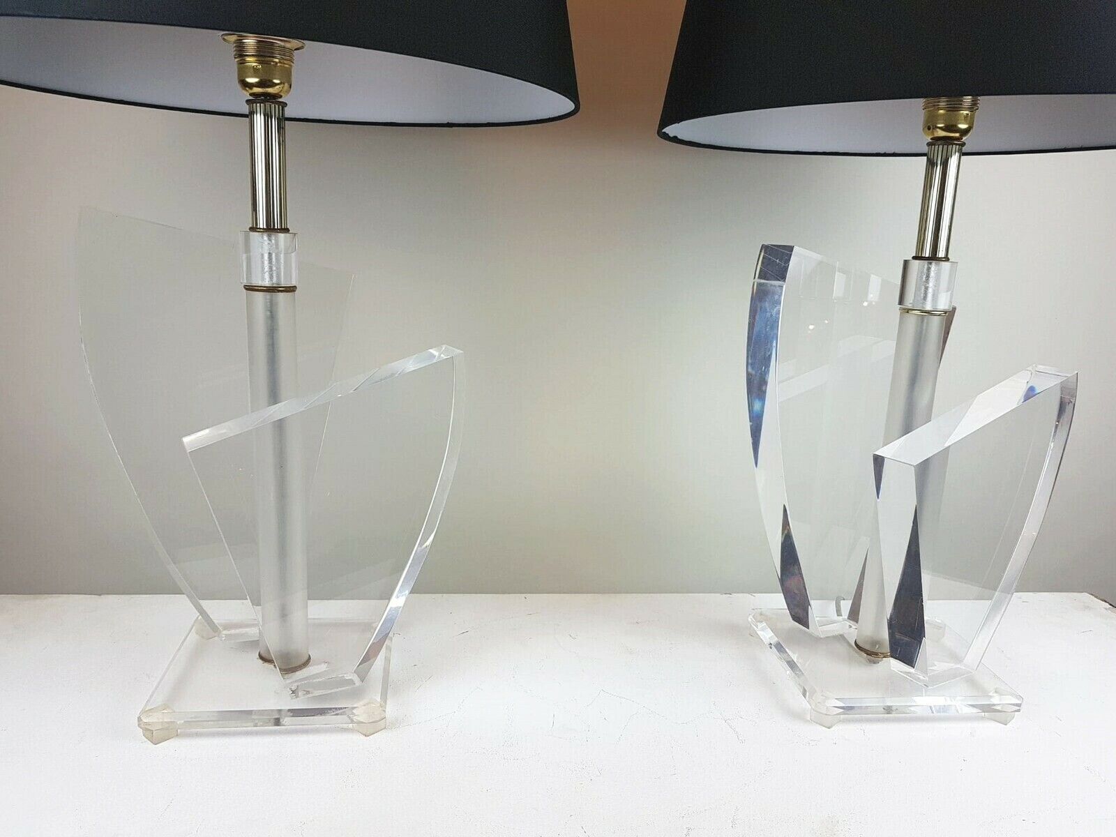 Pair Of Plexiglass Lamps   Lucide   USA 1970   80s photo vinterior