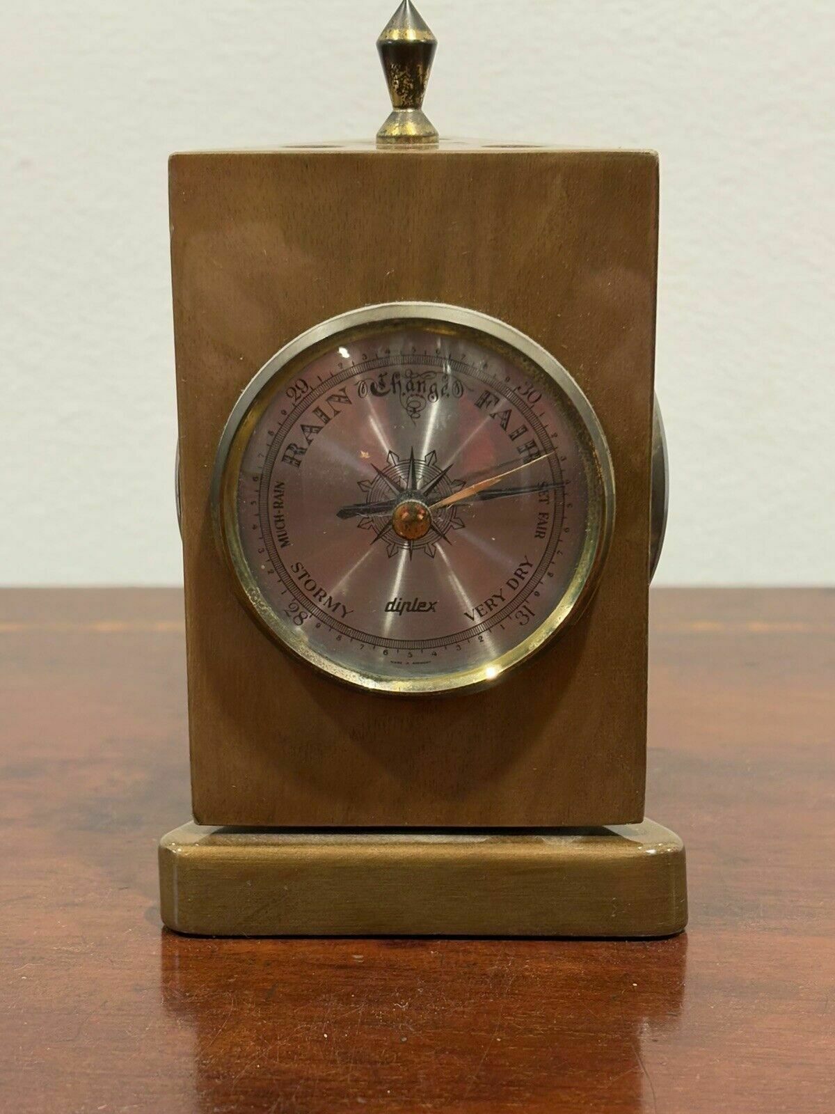 Desk Weather Station, 3 Sides, Barometer, Thermometer & Hygrometer photo vinterior