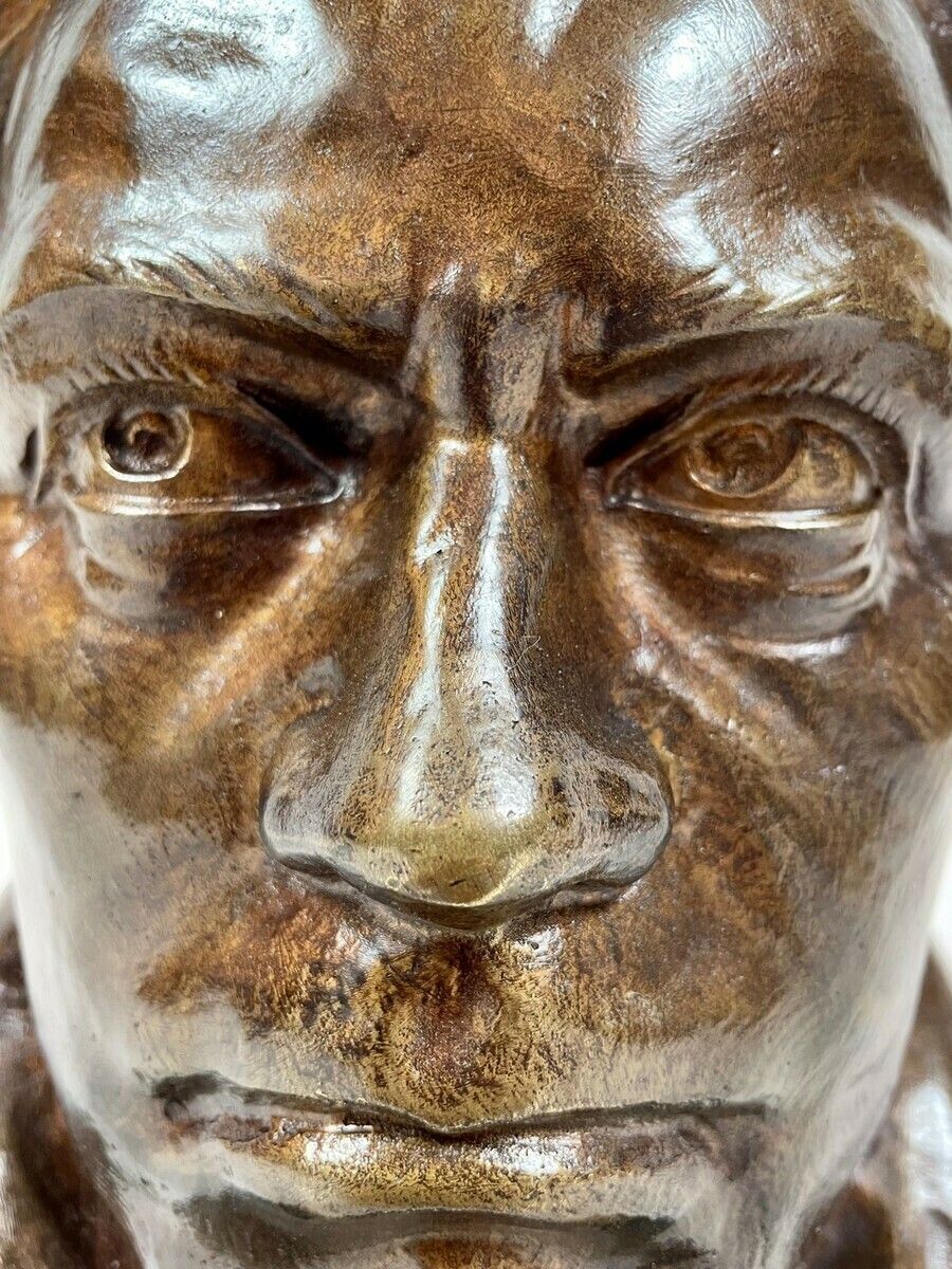 Melani S. Bust Of Beethoven In Bronze And Marble Terrace photo 800.0