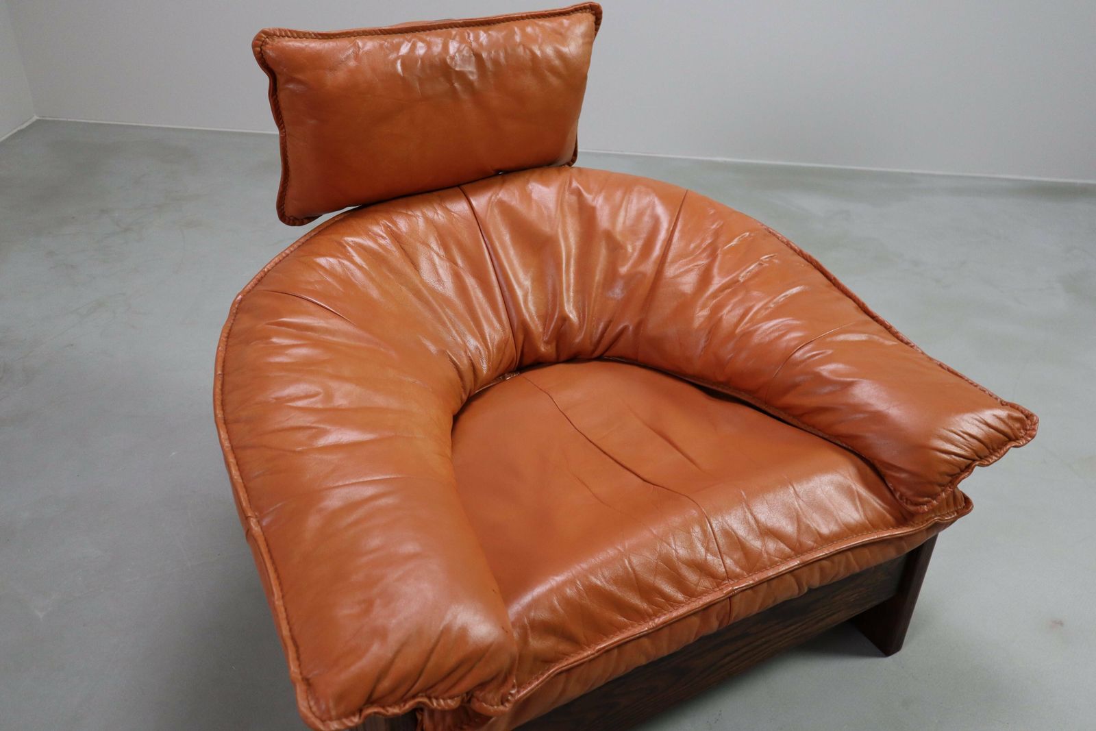 Vintage Three Legged Lounge Chair In Leather, Rattan And Oak, Netherlands photo Furniture