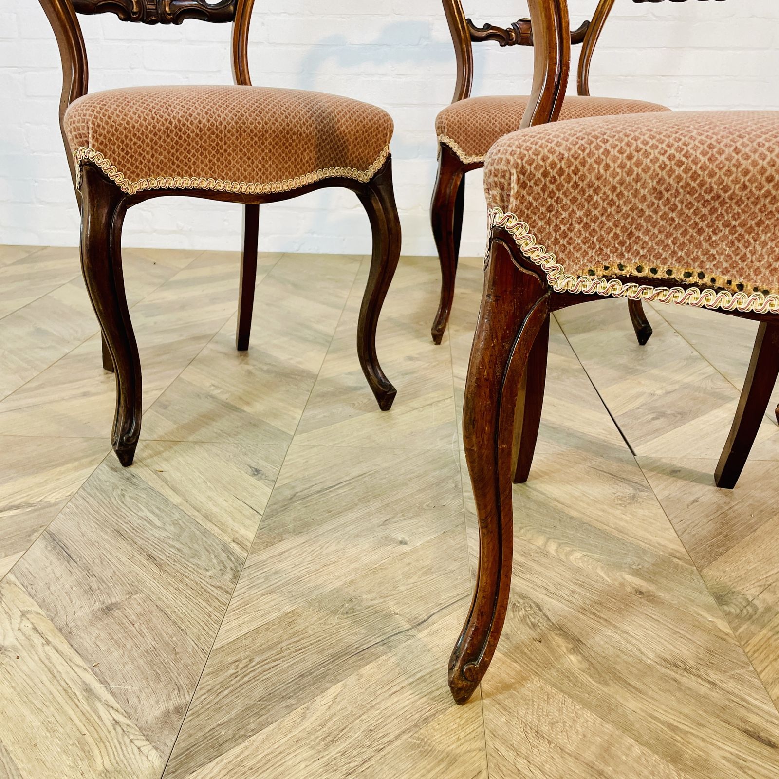 Antique English Walnut Balloon Back Dining Chairs, Set Of 4 photo furniture