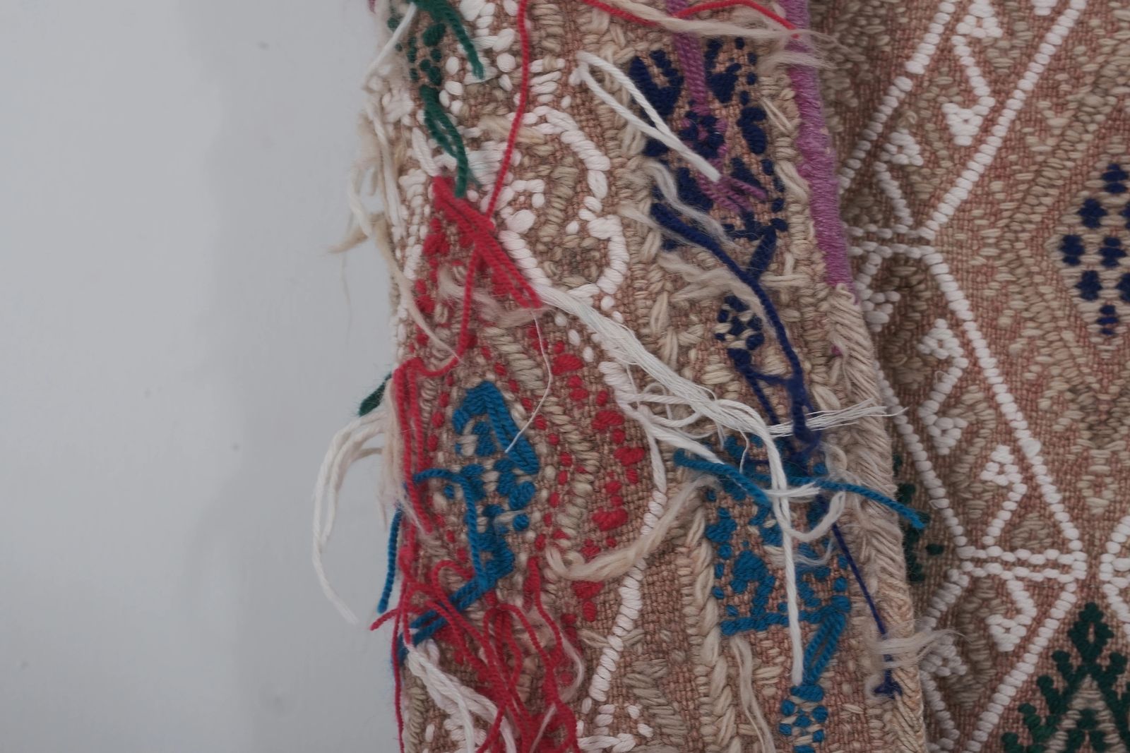 635.0 Vintage Embroided Jajim Kilim Rug 4'9'' X 6'9'' photo