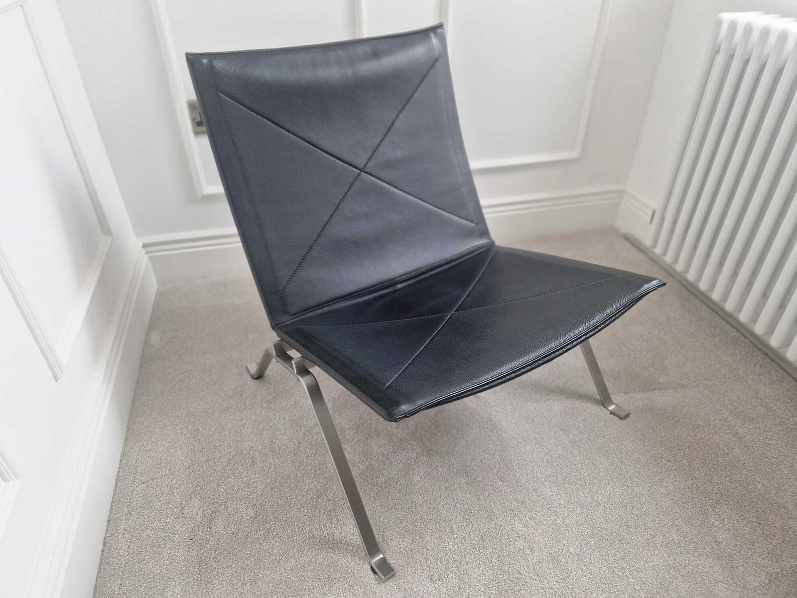 One Vintage Pk22 Lounge Chairs By Poul Kjaerholm For Fritz Hansen, Denmark