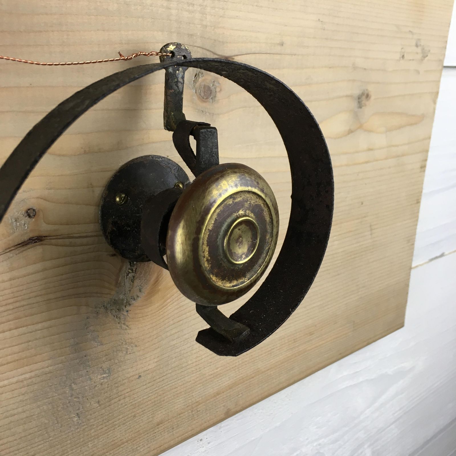 Victorian Servants Bell Door Bell No.4 On Reclaimed Pine Board photo Home Fixtures