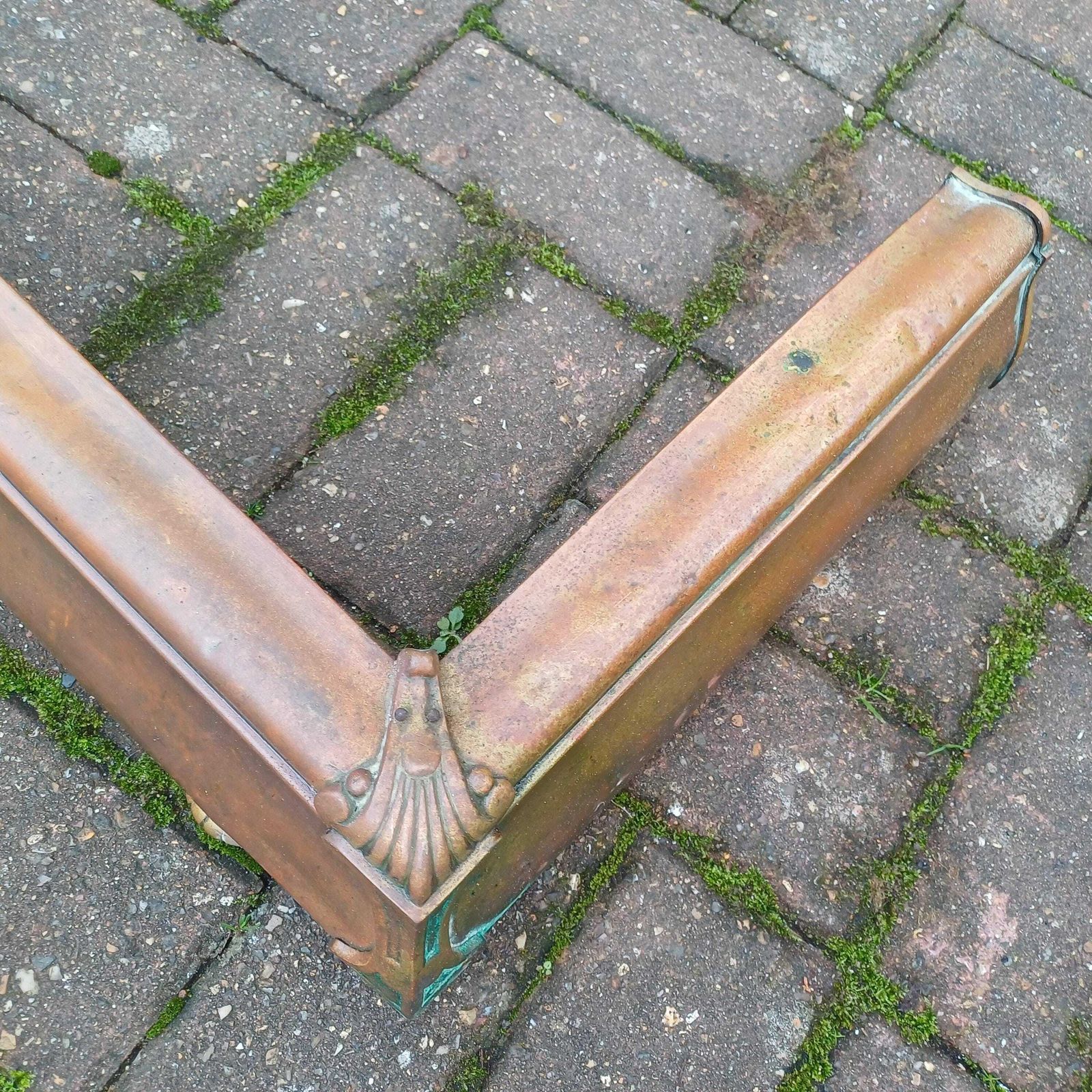 Stunning Age Worn Brass Fireplace Fender With Original Gold Patina photo vinterior