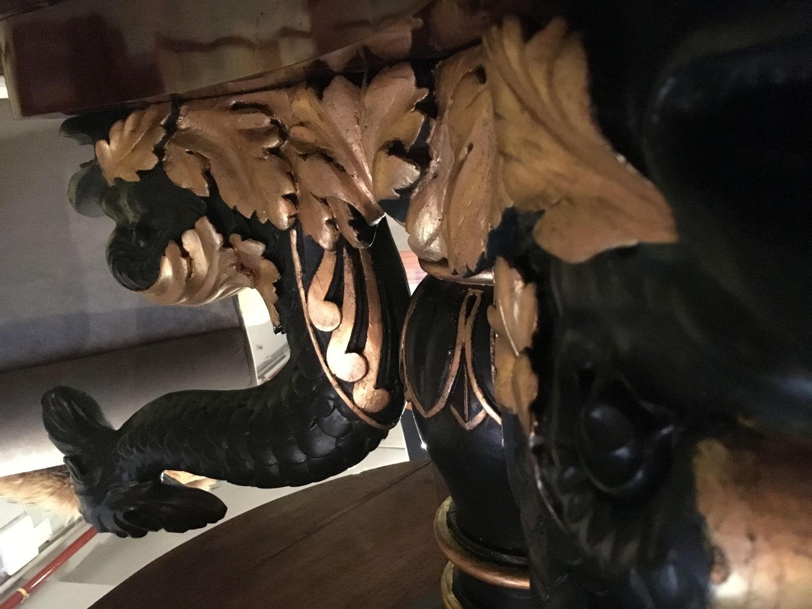 photo vinterior Mahogany And Carved Giltwood Center Table. Signed Top By Fratelli Blasi, 1827