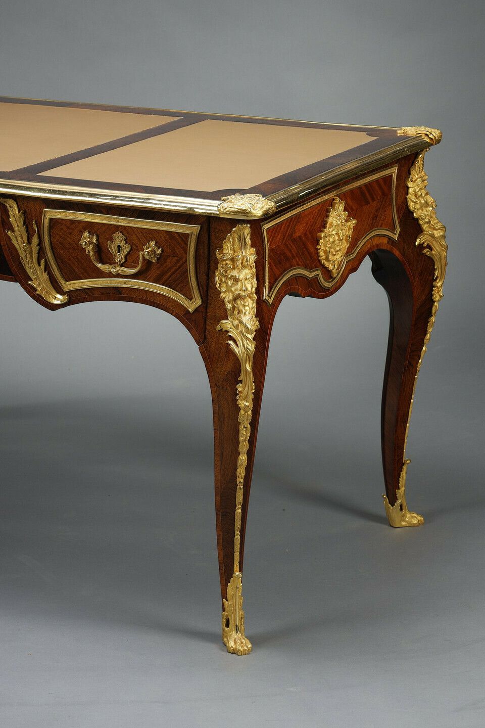 Louis XV Style Flat Desk In Marquetry And Rich Gilt Bronze Mountings photo vinterior