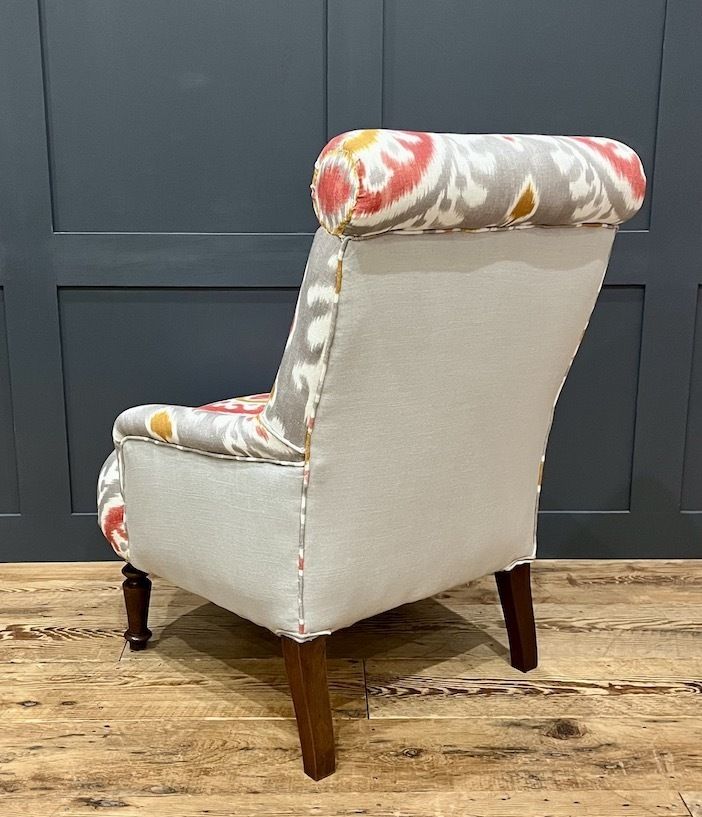 An Early 20th Century French Roll Top Bedroom Chair photo Furniture