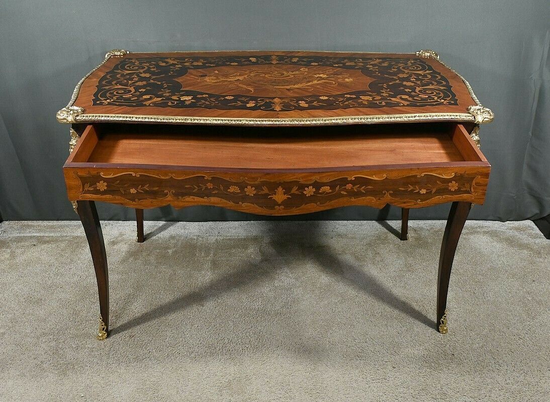 Rosewood And Marquetry Desk Table, Napoleon III Period – 2nd Part Of The 19th Century photo Furniture