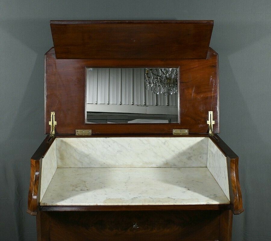 Furniture Mahogany Burl Veneer Dresser, Louis Philippe Style – Late 19th Century photo