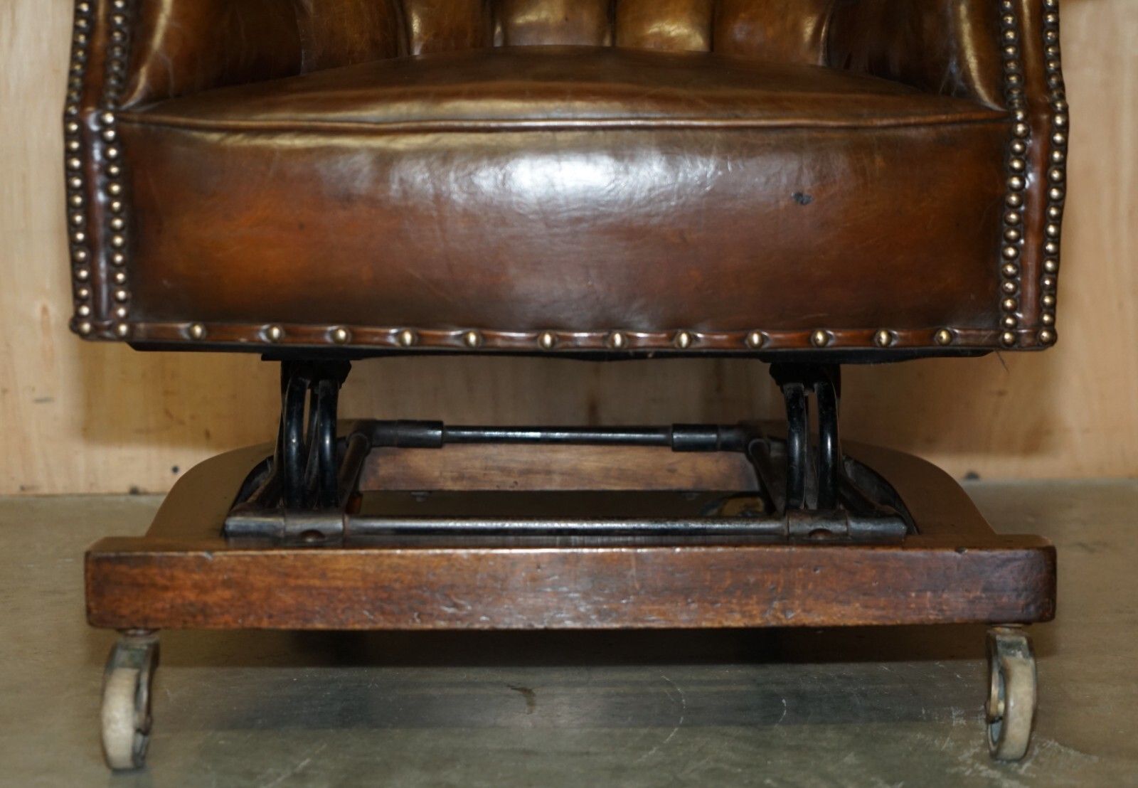3950.0 Fine Antique Victorian Harrington's Cradle Rocking Chesterfield Leather Armchair photo