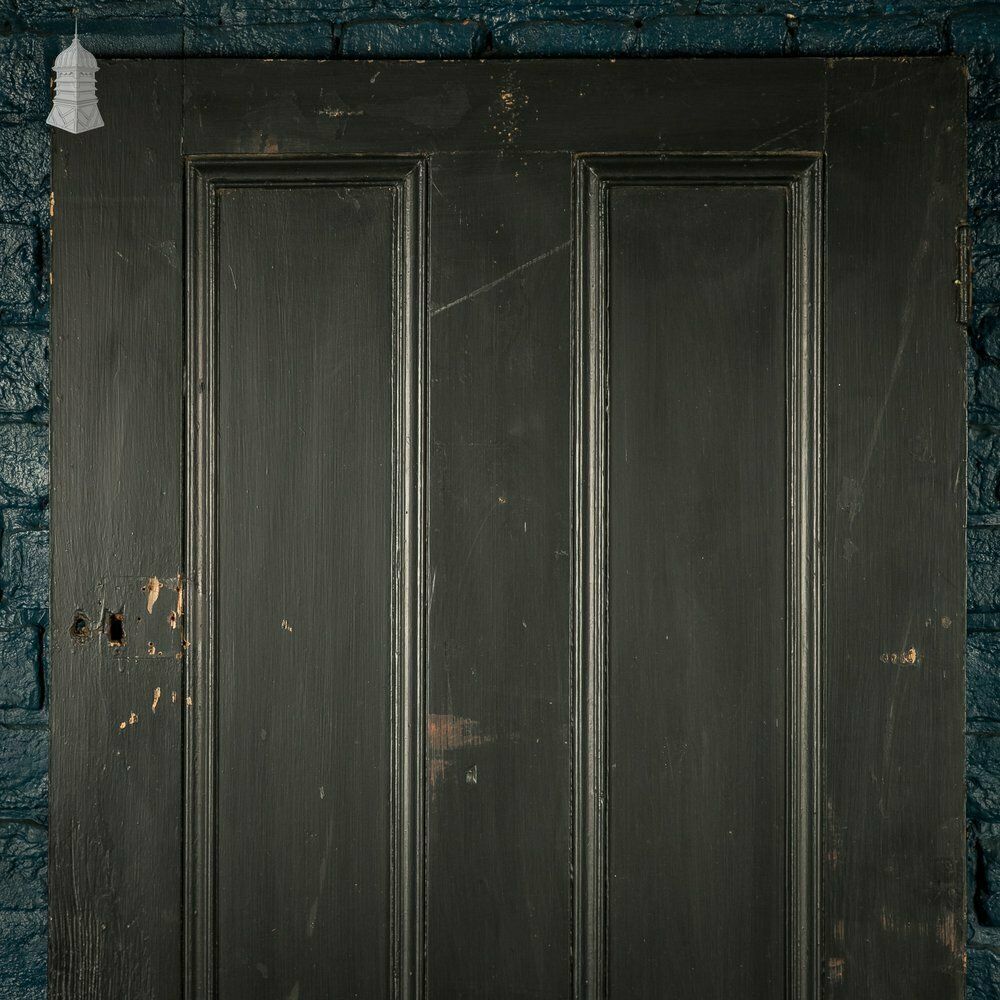 photo furniture Pine Panelled Door, Moulded 4 Panel