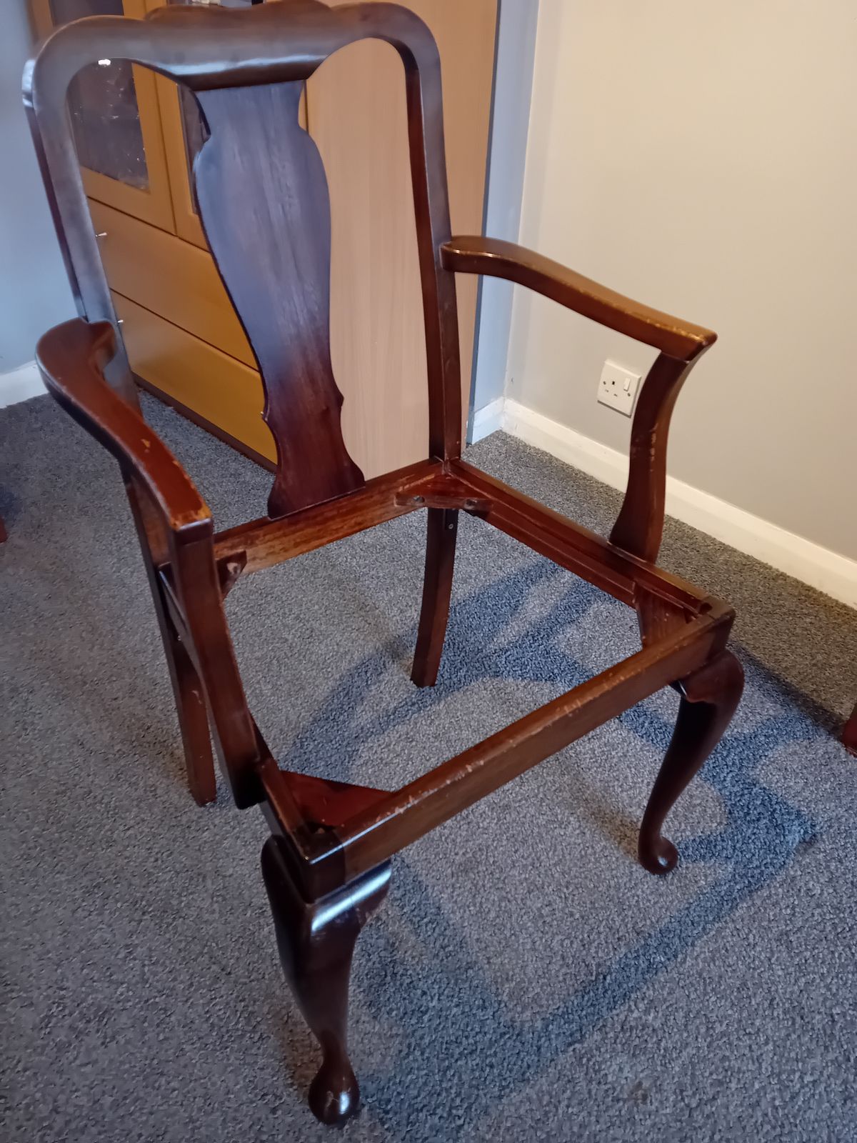 150.0 Antique Oak Dining Arm Chair / Carver photo