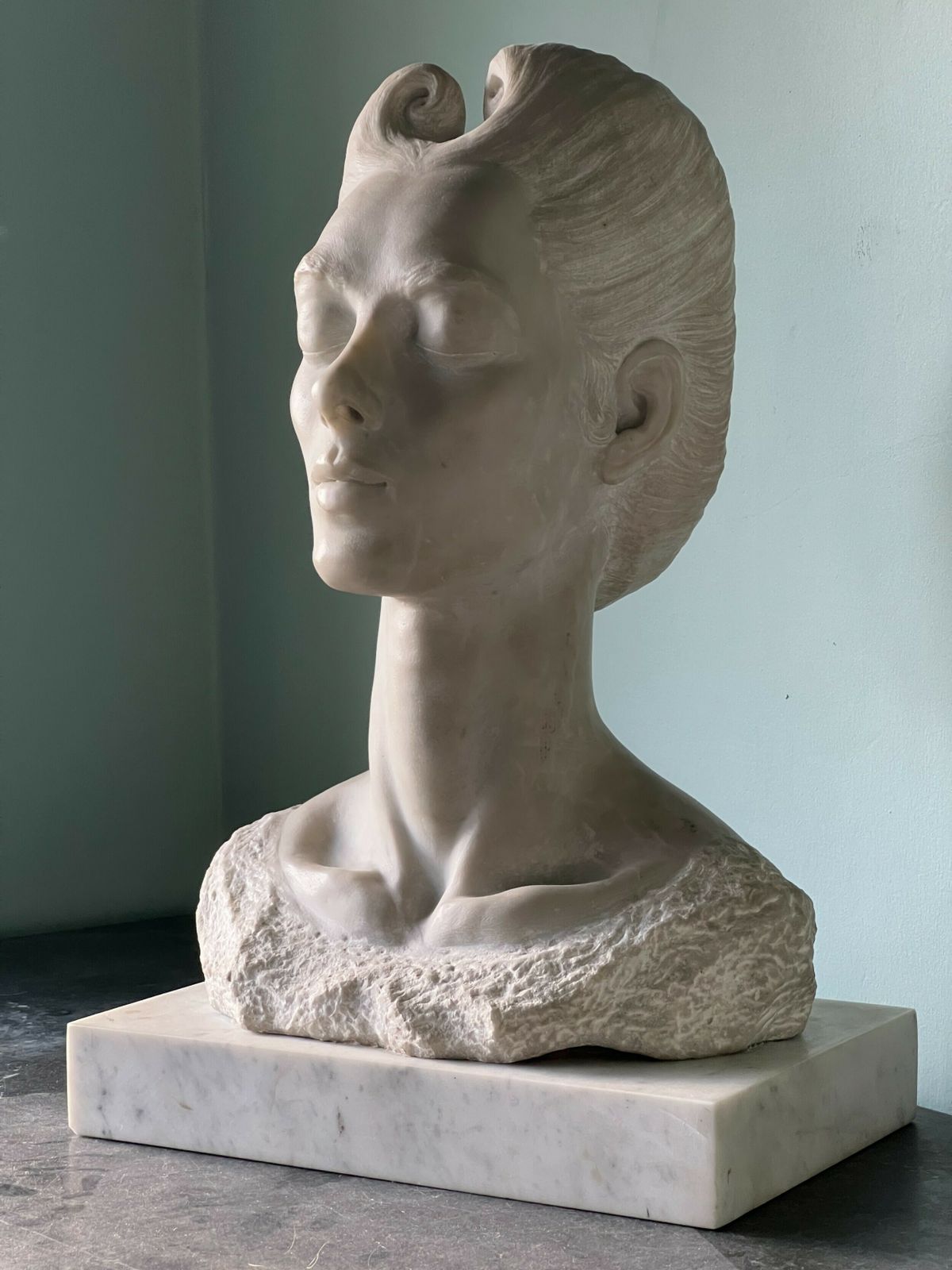 An English Marble Bust Of A Lady photo vintage