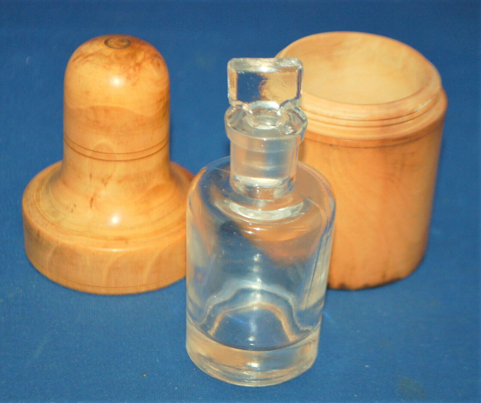 A 19th Century Apothecary Bottle Case And Clear Glass Bottle, Boxwood