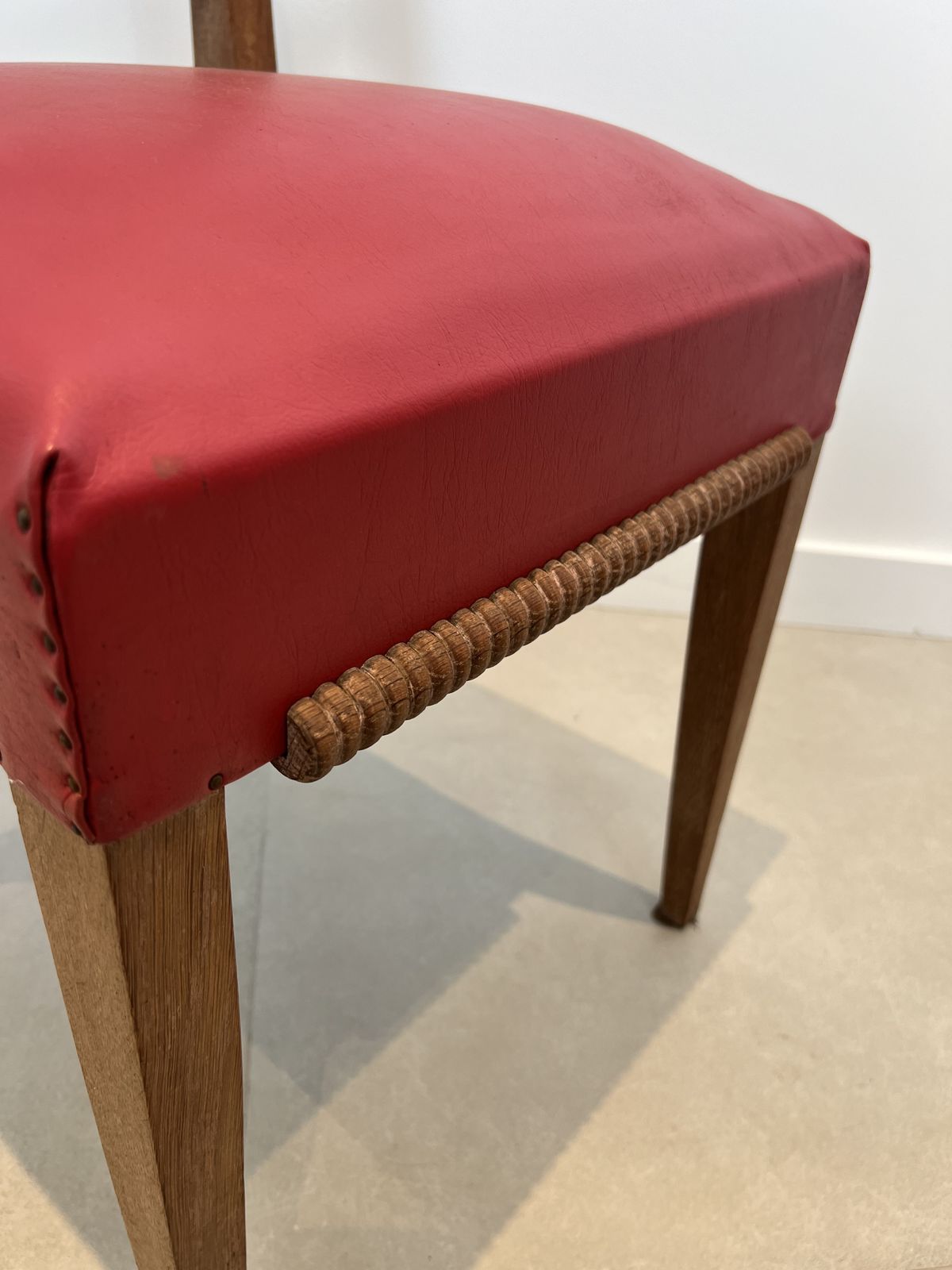 Furniture Set Of 6 Oak Chairs With Red Skai Seats photo