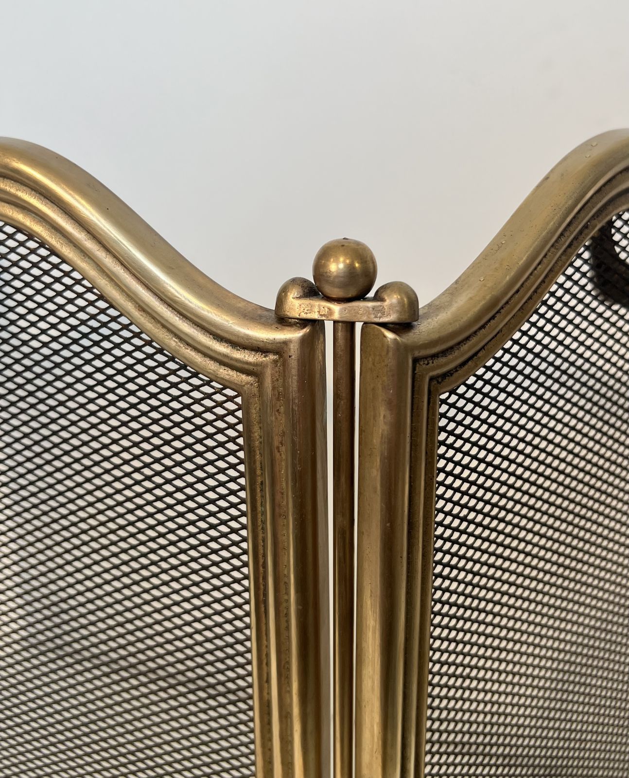 Home Fixtures Neoclassical Style Brass And Mesh Fire Screen photo
