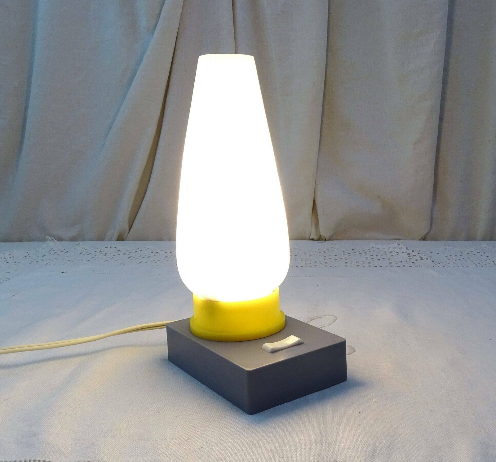 Small Vintage French Mid Century Modern Gray Yellow And White Table / Bed Side Lamp, Retro 1950s Little Light From France, Old Style Bedroom photo furniture