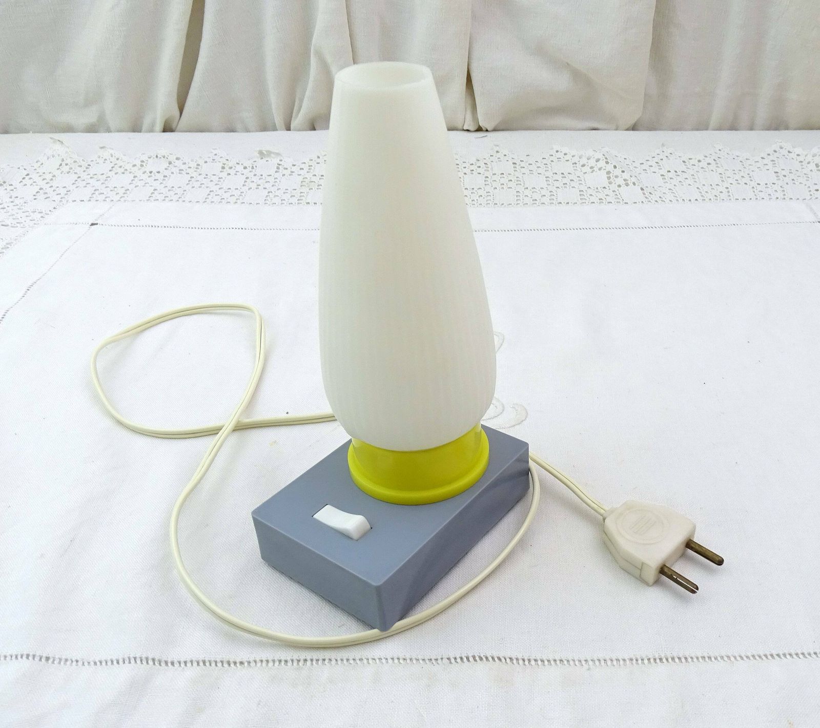 Small Vintage French Mid Century Modern Gray Yellow And White Table / Bed Side Lamp, Retro 1950s Little Light From France, Old Style Bedroom photo vinterior