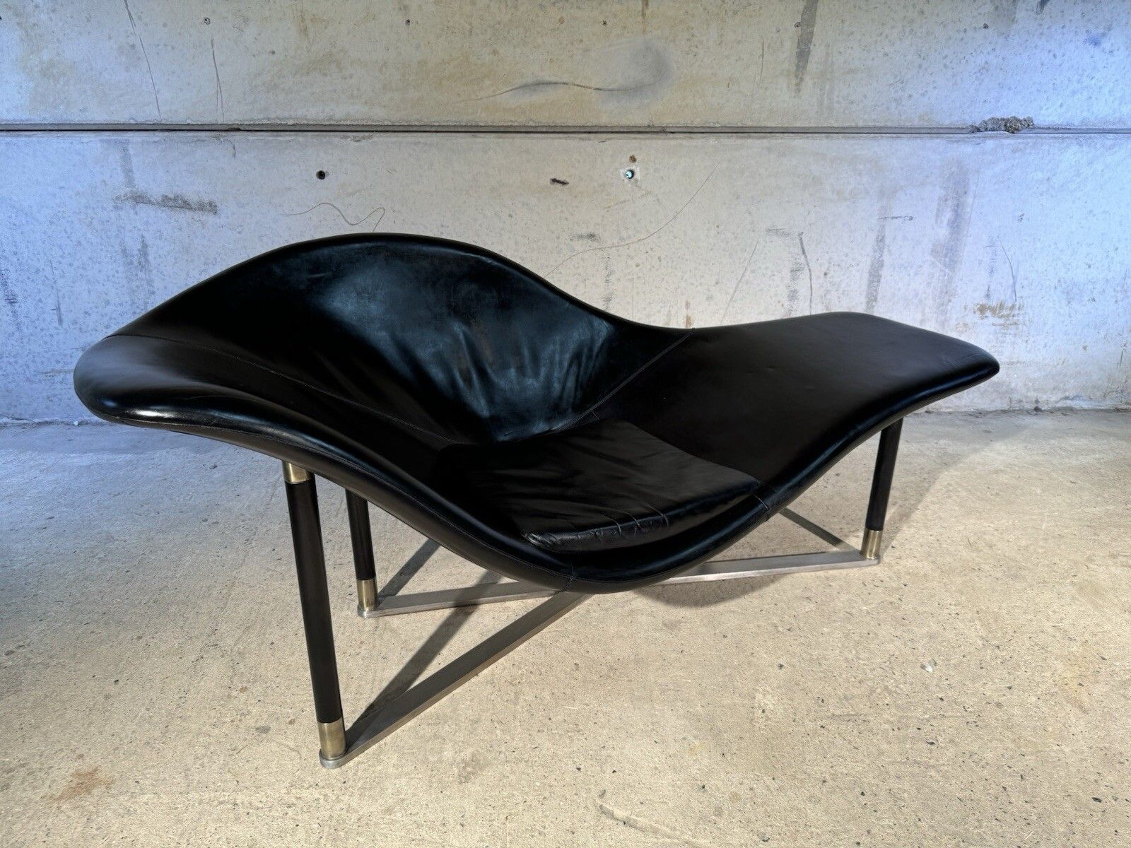 Stunning Contemporary Minimalist Chaise Lounge Black Leather Brass Base #A258 photo vinterior
