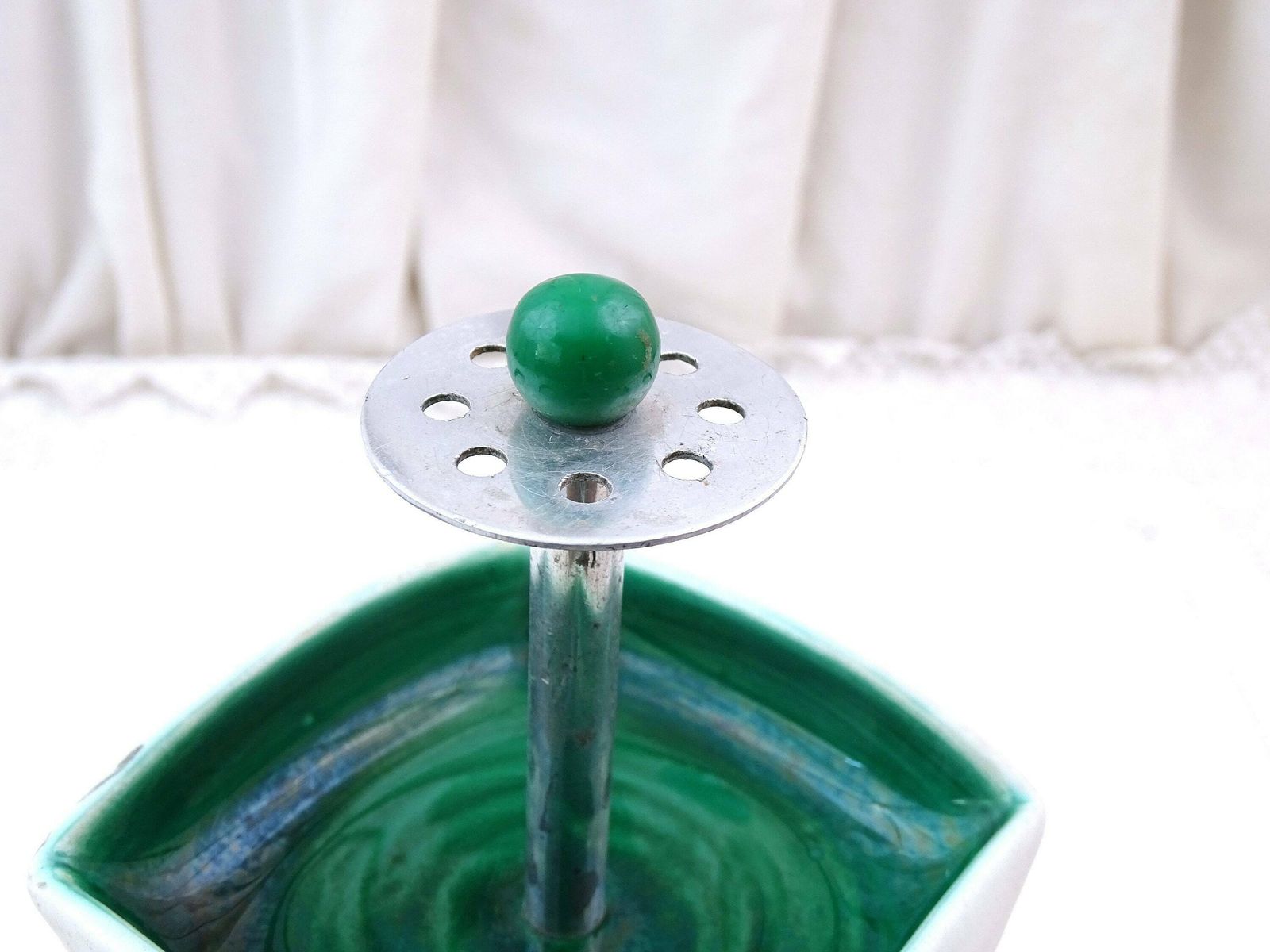 photo furniture Vintage French Mid Century Modern Pottery Tiered Cocktail Bowls In Green And White, Retro 1960s Pillared Stand For Aperitif, Jewelry Dish