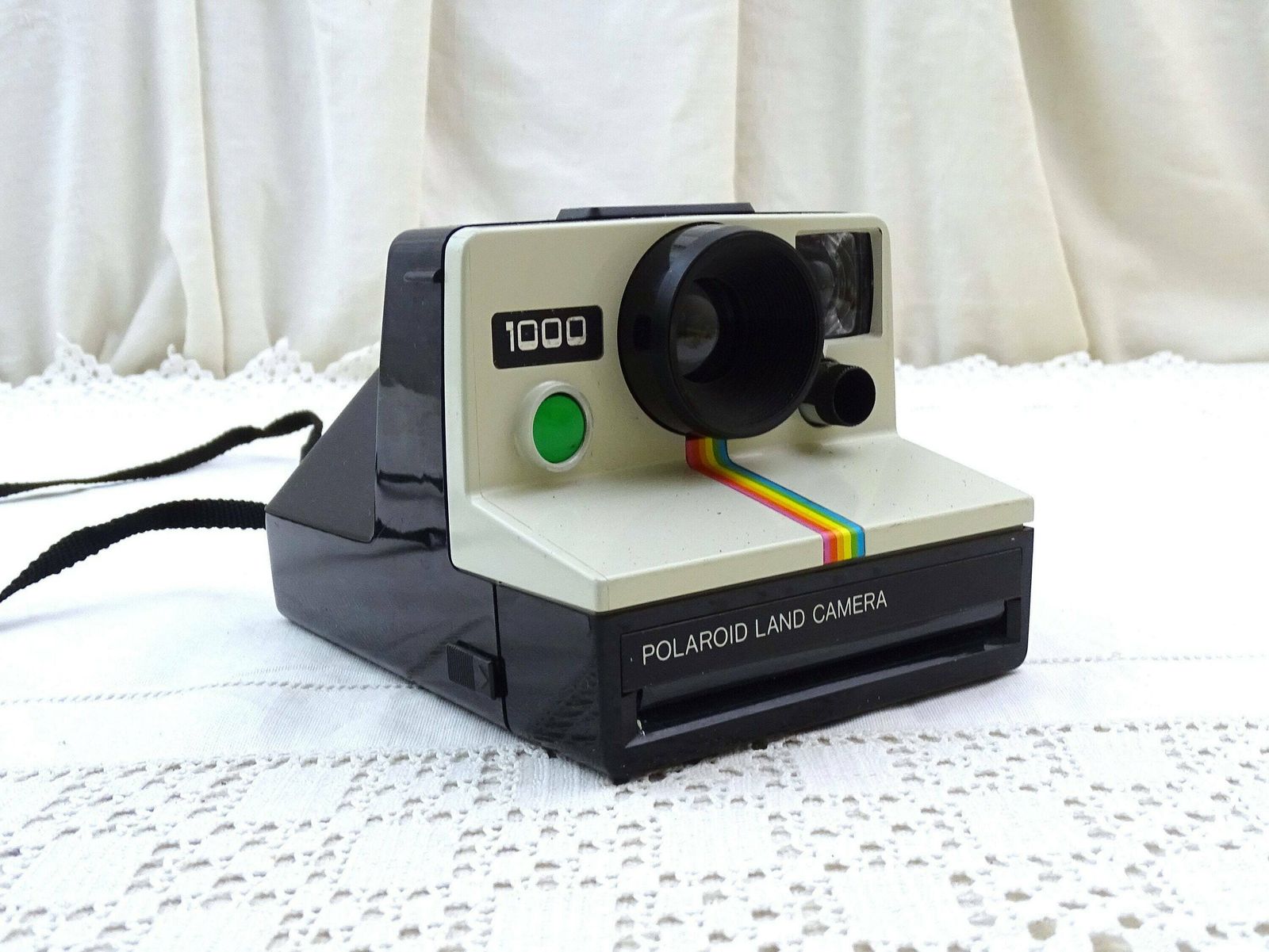 Vintage Polaroid Land Camera 1000 With Green Shutter Button, Retro Iconic Instant Photograph Analog Camera Europe, 1970s 1980s Home Decor