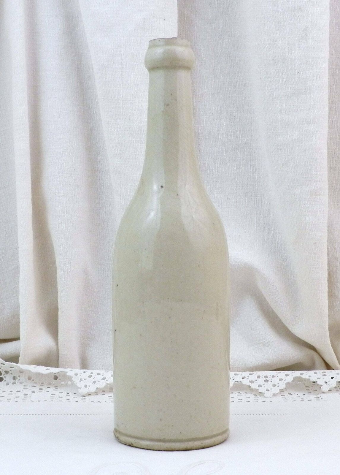 Antique French Rustic Pale Beige Salt Glaze Stoneware Ceramic Bottle, Old Primitive Saltware Pottery Vase From Normandy France, Farm Decor photo vinterior