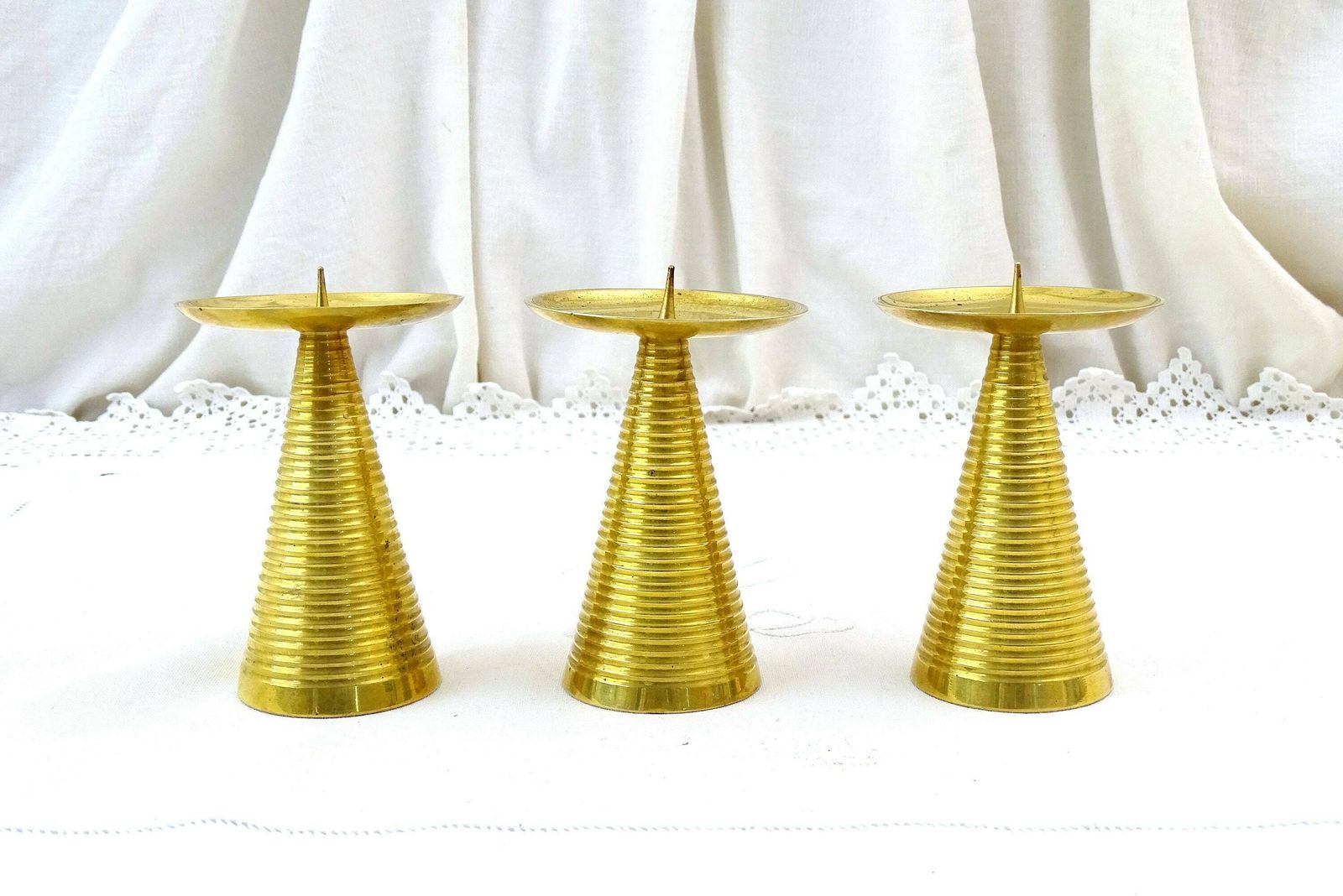 Set Of 3 Vintage Brass Mid Century Modern Conical Candle Sticks, Retro Scandinavian Style Metal Cone Shaped Candle Holders, 1960s Lighting