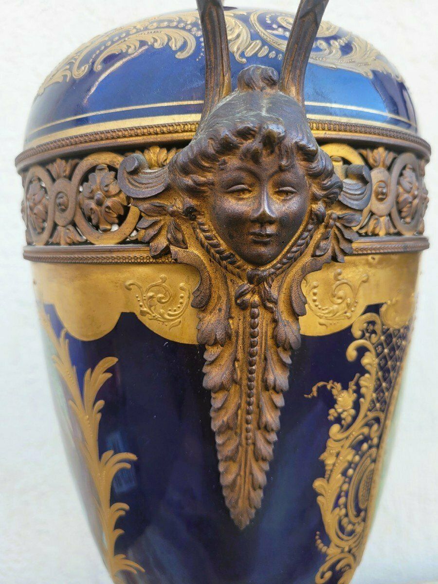 In The Style Of Sèvres, Pair Of Covered Porcelain Vases, 19th Century photo vinterior