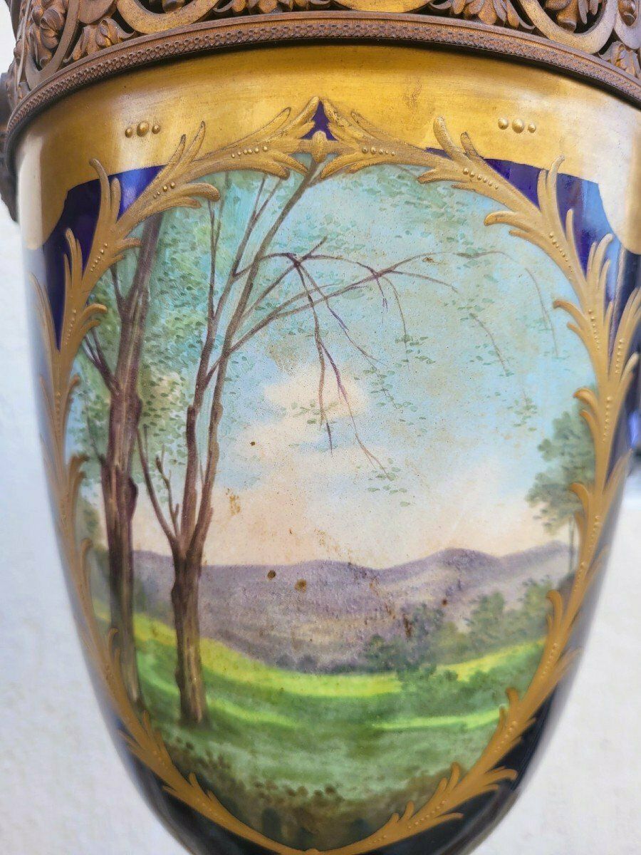 photo furniture In The Style Of Sèvres, Pair Of Covered Porcelain Vases, 19th Century
