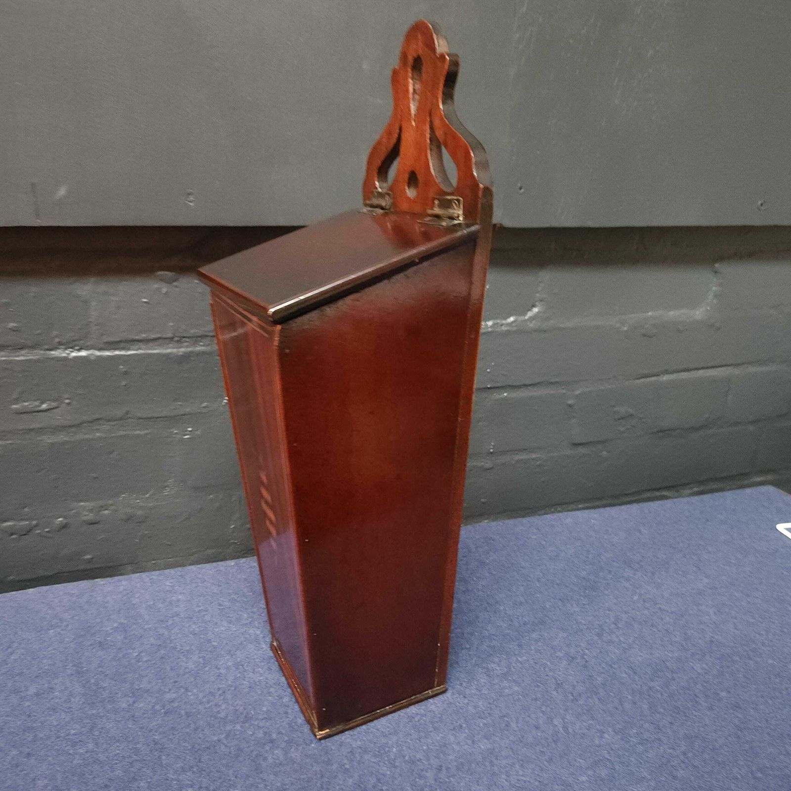 Inlaid Mahogany Georgian Candle Box. Circa Late 18thc photo Home Decor