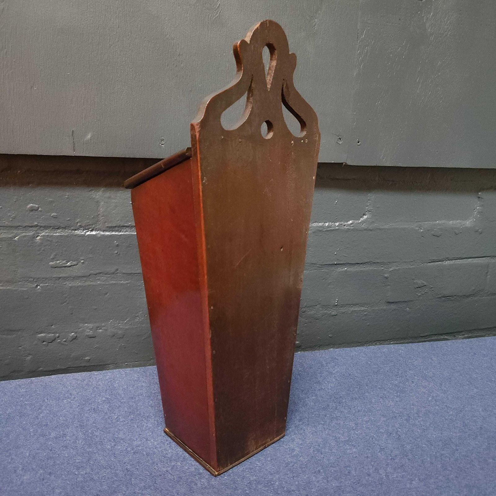 Inlaid Mahogany Georgian Candle Box. Circa Late 18thc photo 245.0