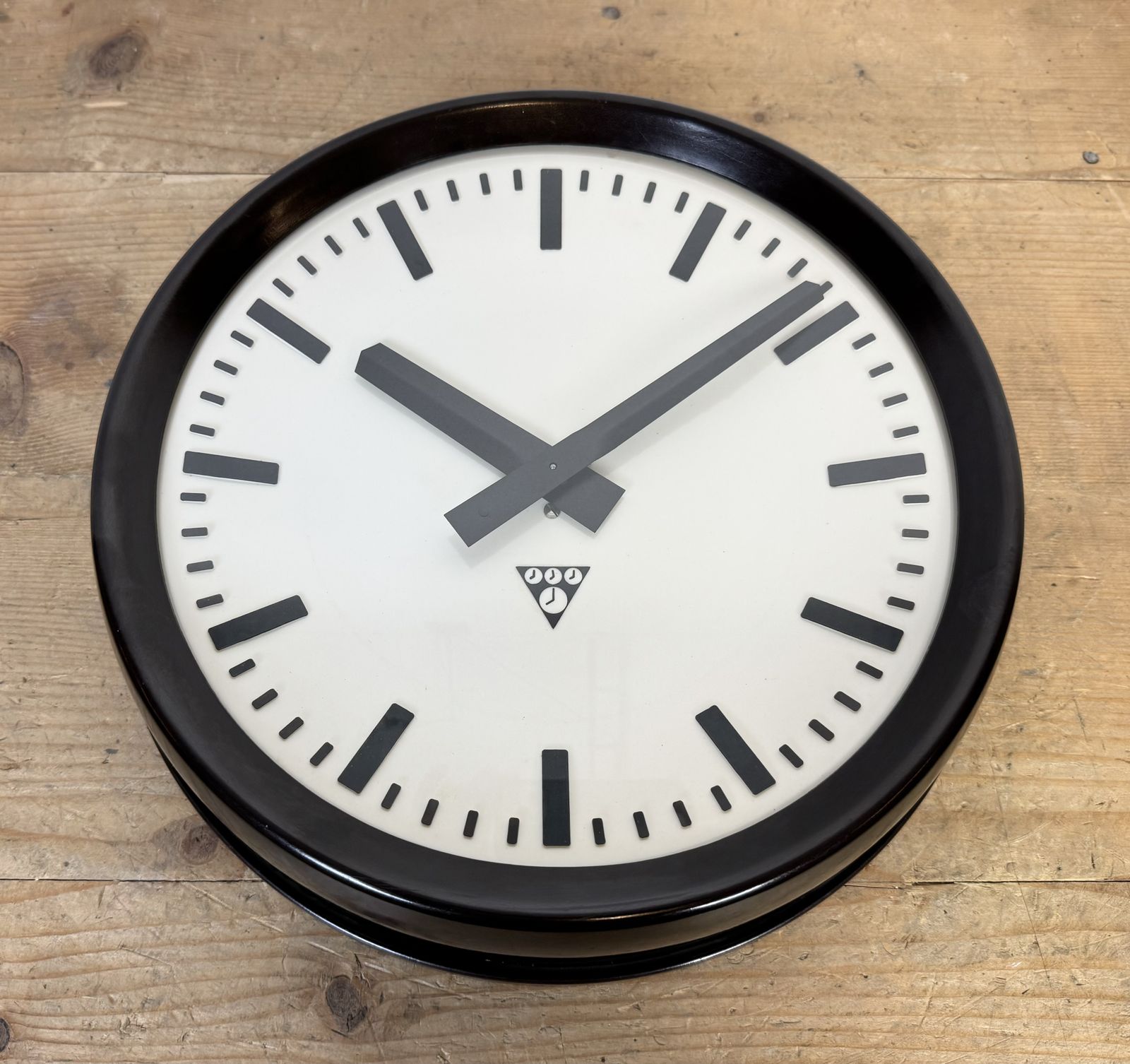 Industrial Bakelite Factory Wall Clock From Pragotron, 1960s photo Home Decor