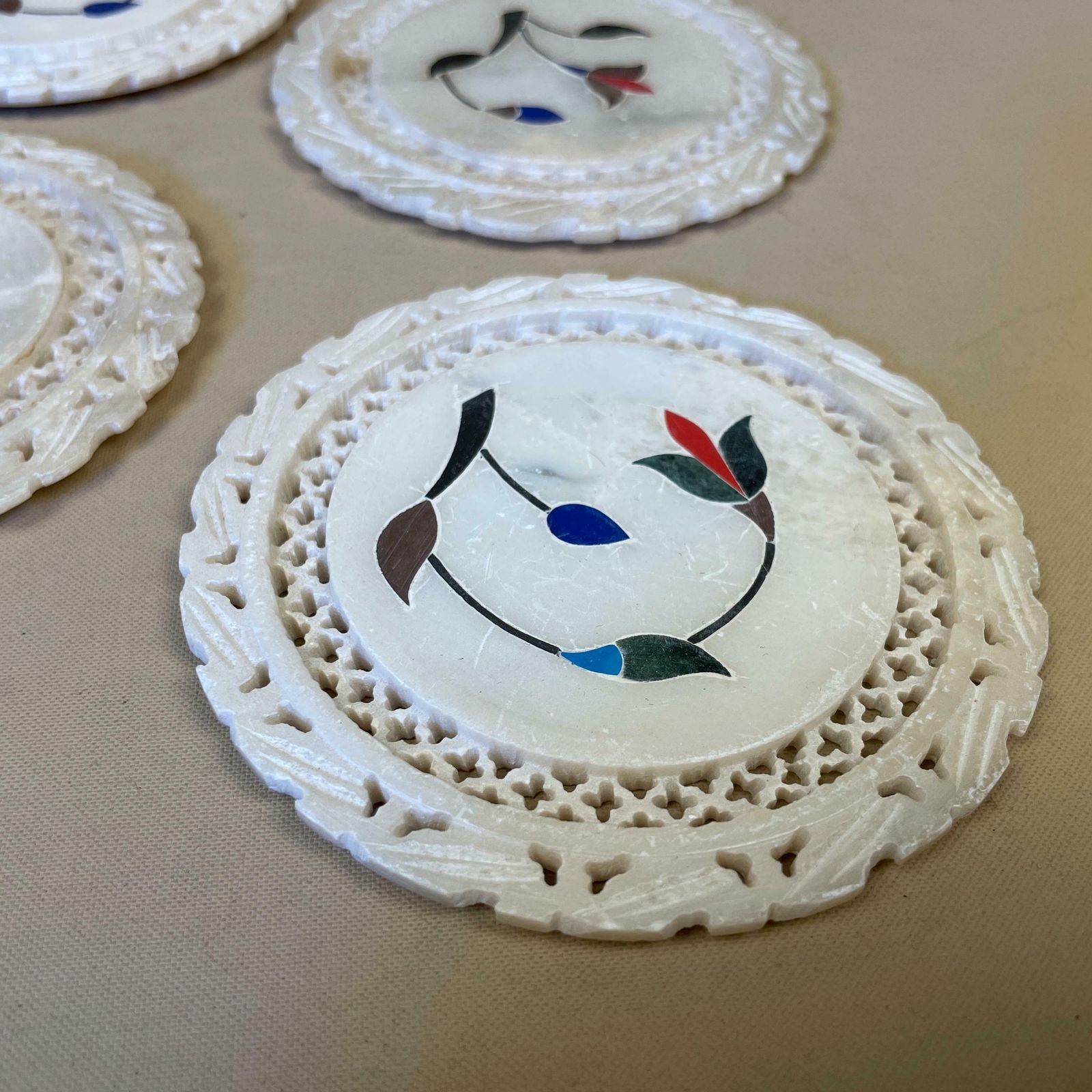 Set Of 4 Handmade Round Mother Of Pearl Coasters Mats Placemats Floral Inlay Pattern Mat Decor Decorative Pattern Circular Art Deco photo for sale
