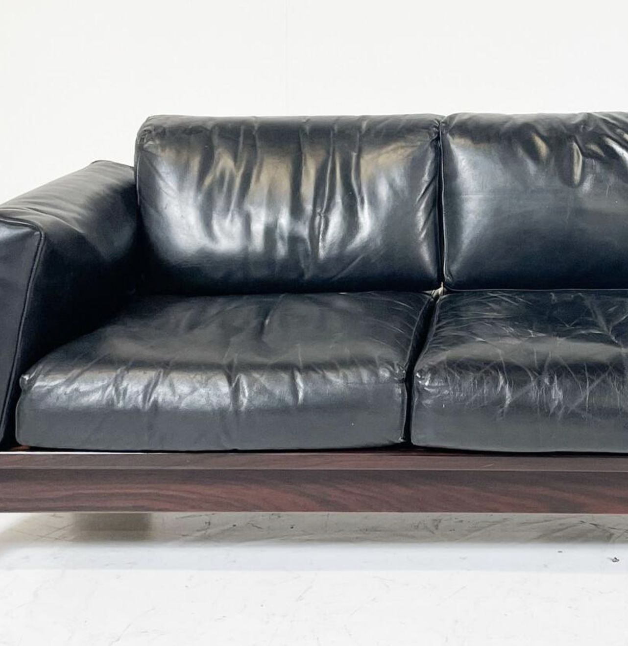 photo furniture Bastiano Sofa By Tobia Scarpa For Knoll, Leather And Rosewood, Italy, 1962