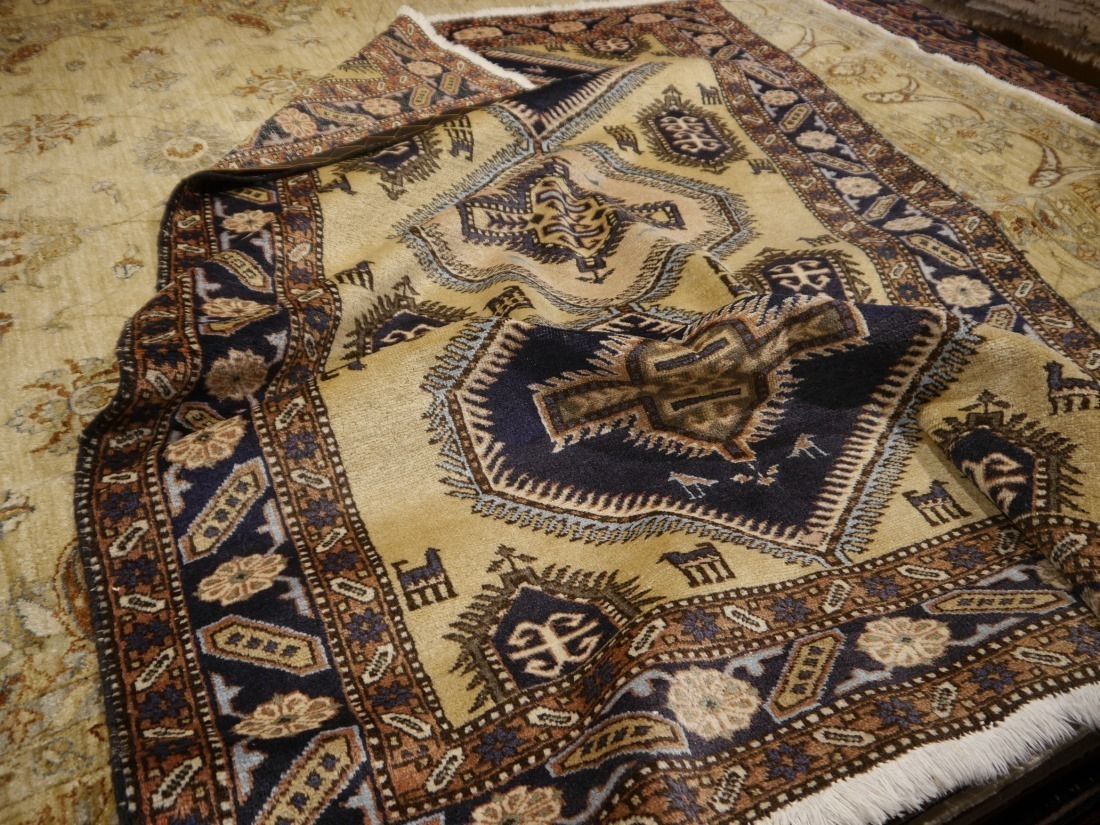 photo for sale Vintage Rug Hand Knotted Wool 6.9 X 4.3 Ft / 209 X 131 Cm