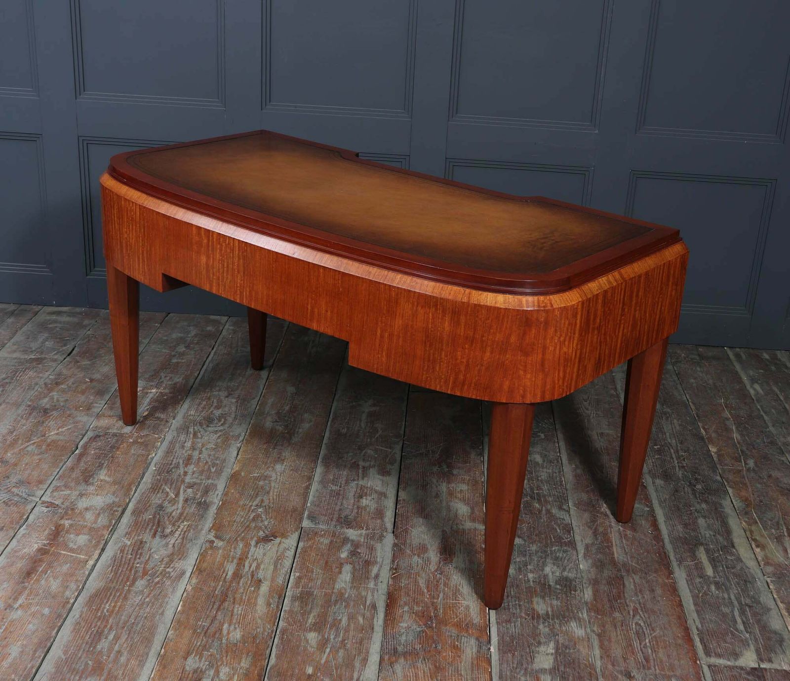 photo vinterior French Art Deco Desk In Mahogany And Satinwood