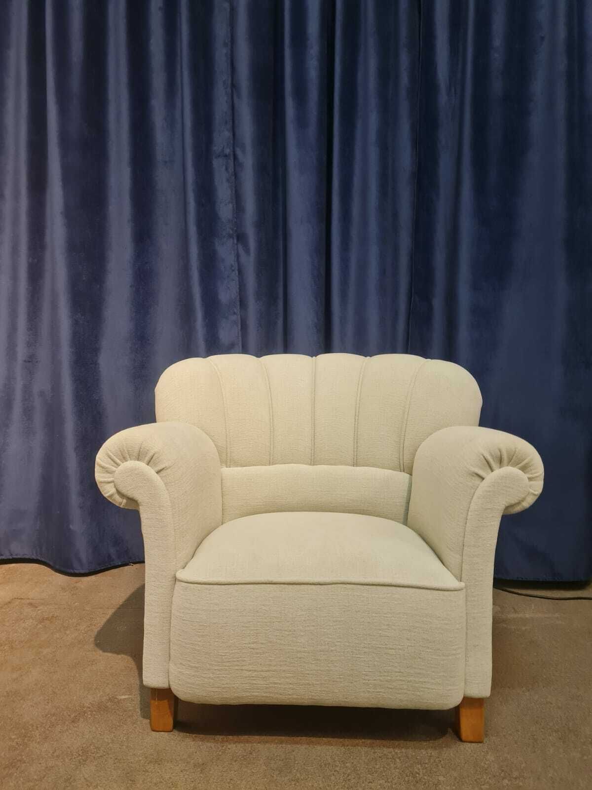 Art Deco Club Armchair, Jindrich Halabala photo vinterior