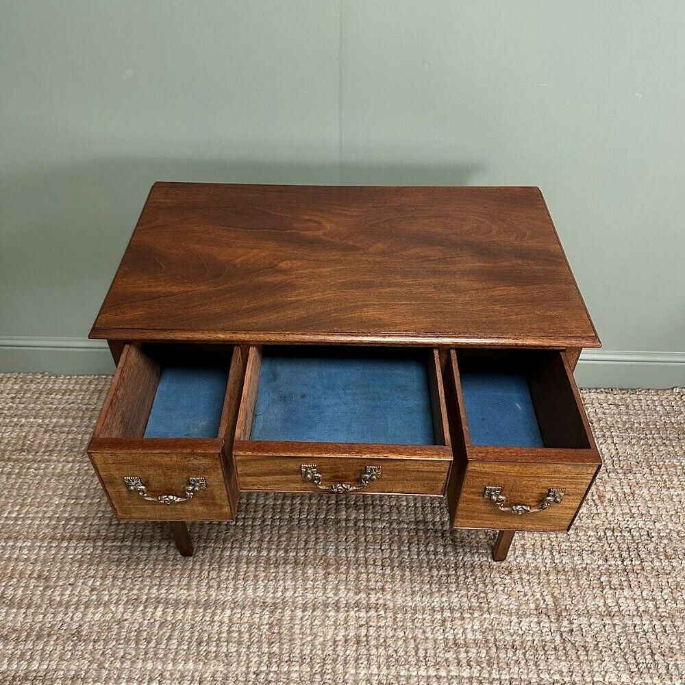 Country House Georgian Mahogany Antique Low Boy / Side Table photo for sale