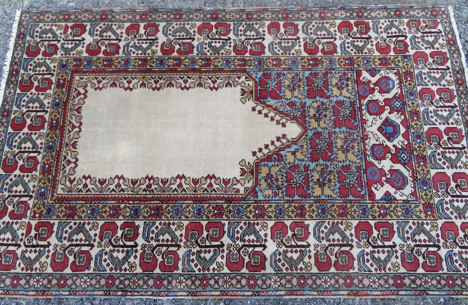 Attractive Antique Turkish Kula Ghiordes Village Prayer Rug. West Anatolia. 158cm X 99cm. photo furniture