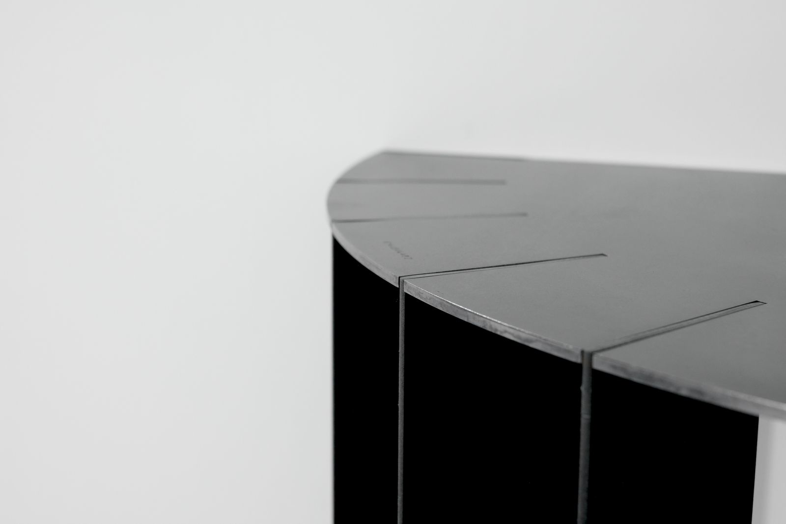 Console "Blue Moon" By Franck Robichez For Dritsh, Paris 1990s. photo vinterior