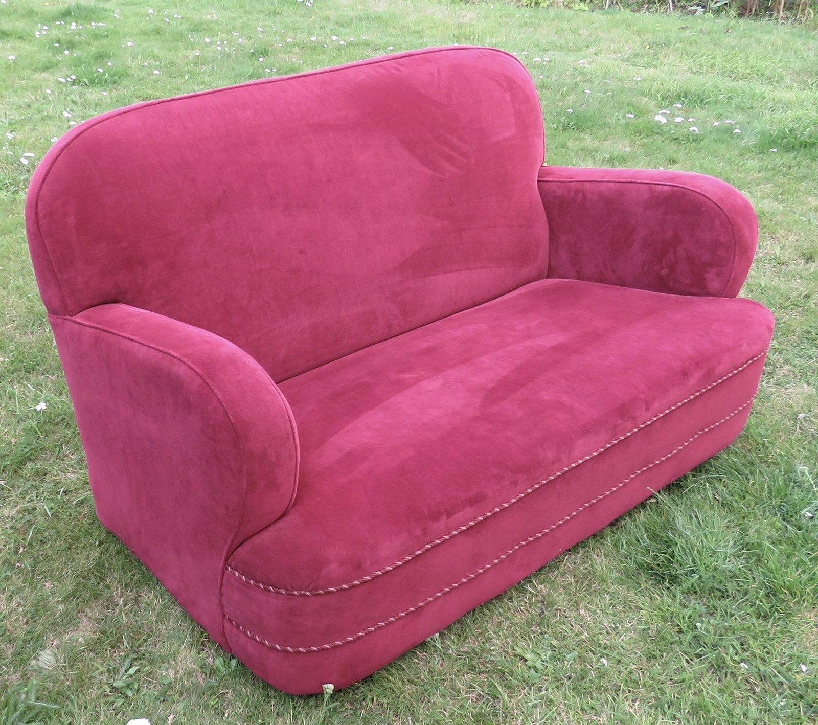 1930’s 2 Seater Sofa And 2 Chairs In Good Condition. photo furniture
