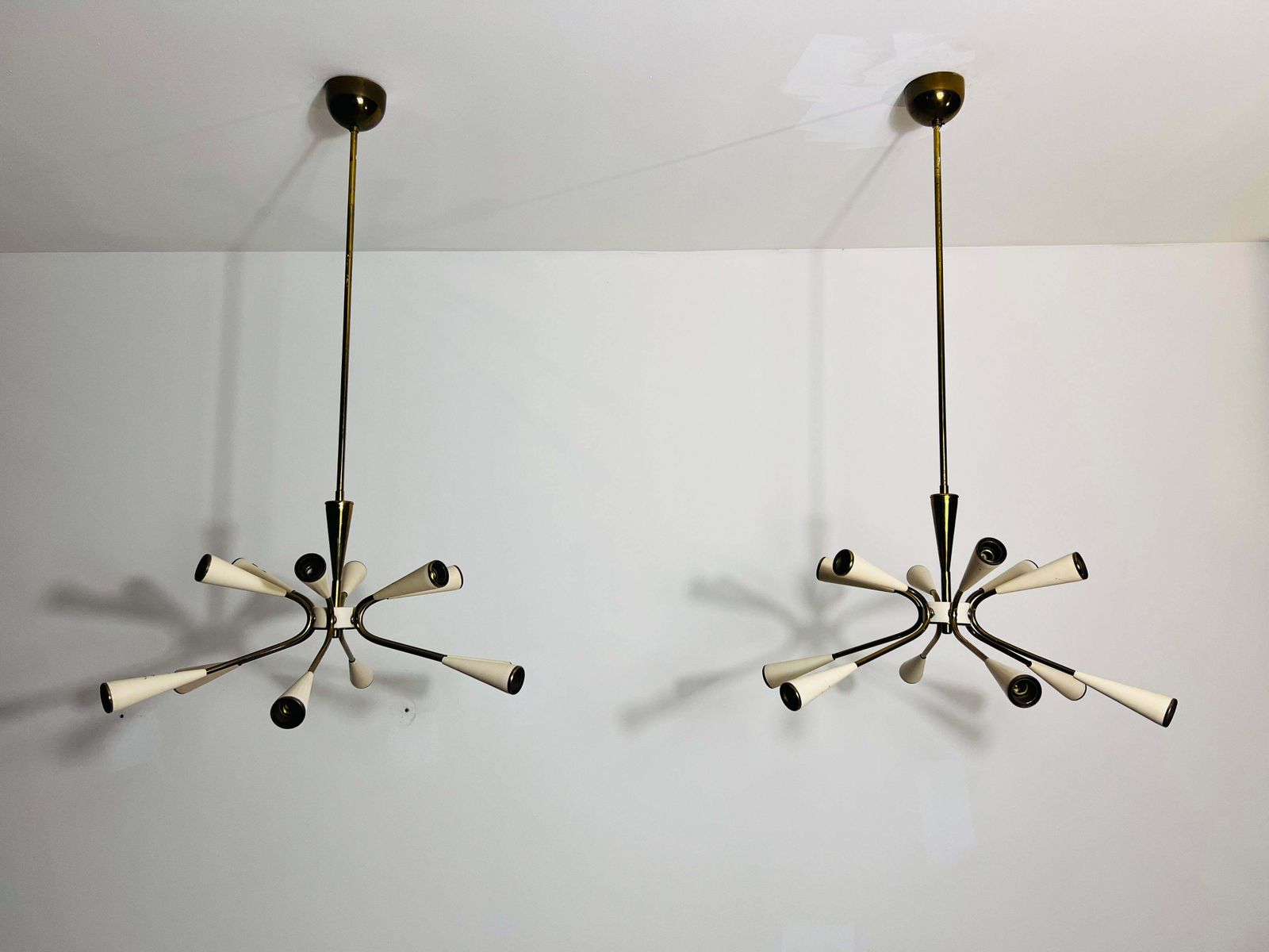 1 Of 2 Mid Century Brass 12 Arm Sputnik Chandelier, 1950s, Italy photo for sale