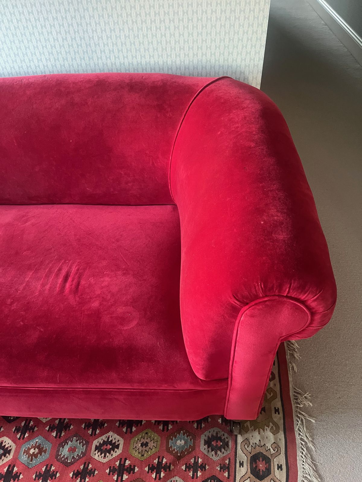 Restored Red Velvet Antique Chesterfield Style 3 To 4 Seater Sofa photo 400.0