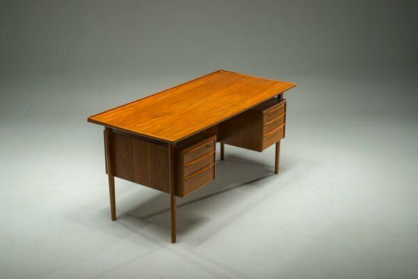 photo vintage Danish Teak Desk By Peter Lovig Nielsen For Hedensted Mobelfabrik, 1964