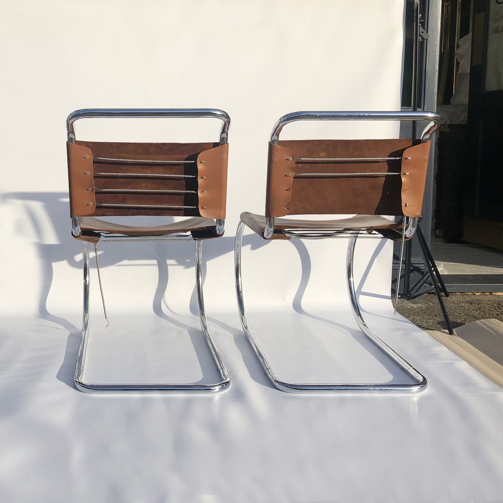 Pair Of Ludwig Mies Van Der Rohe Mr10 Leather Chrome Dining Chairs 1960s Midcentury photo Furniture