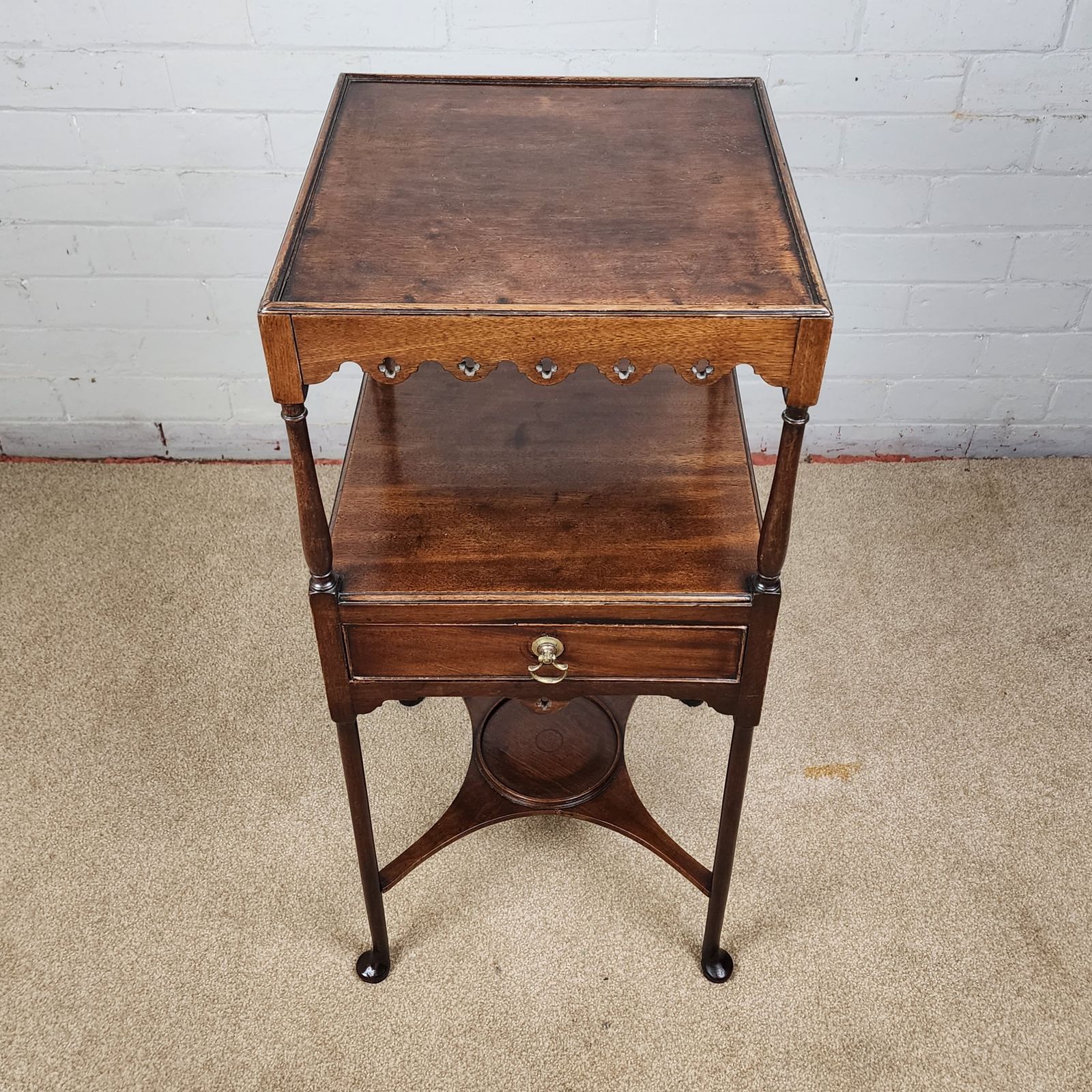 Georgian Mahogany Washstand With Pierced Frieze photo vinterior